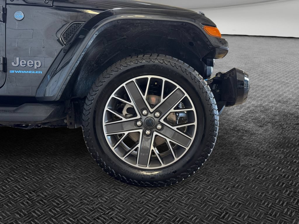 Used 2024 Jeep Wrangler High Altitude AWD/4WD image 11