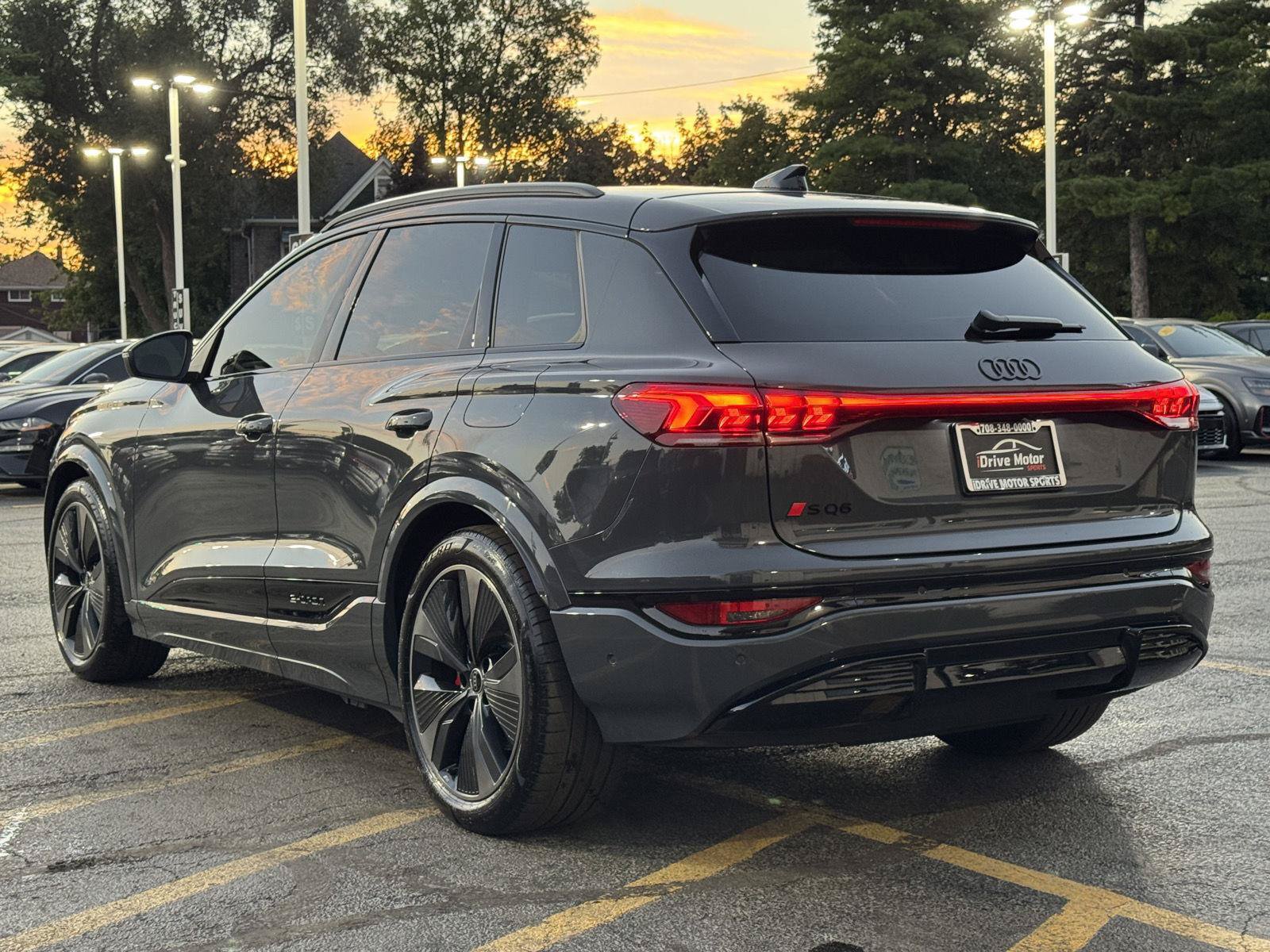 Used 2025 Audi SQ6 e-tron Prestige w/ Black Edition One AWD/4WD image 9