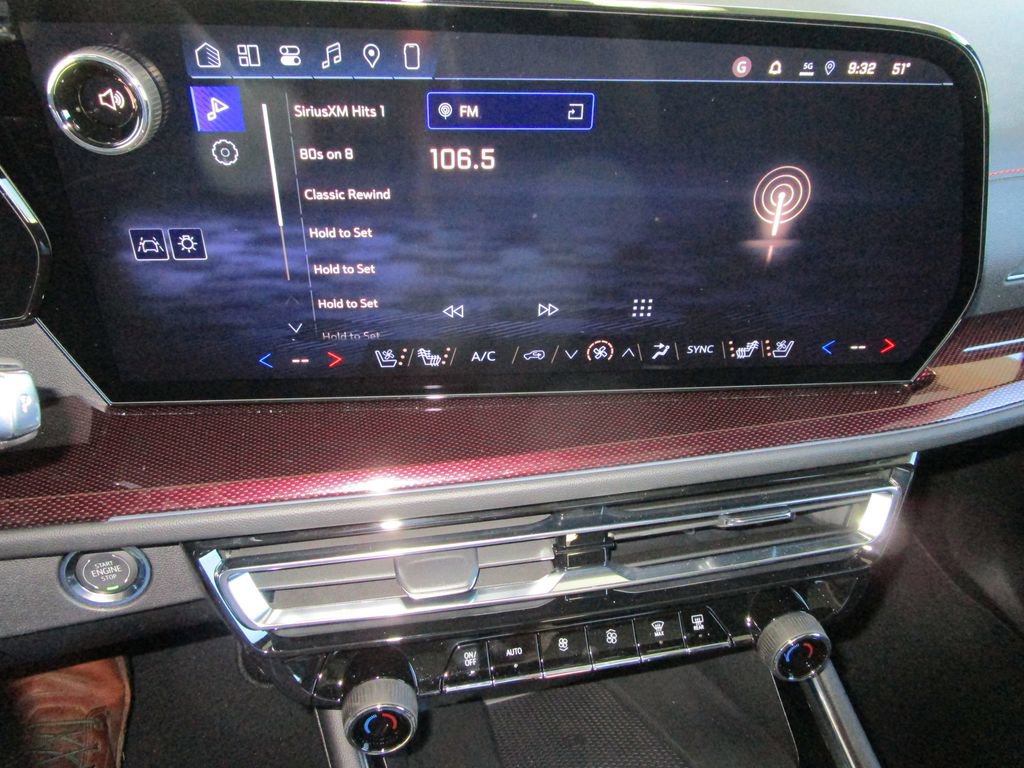 New 2026 Chevrolet Traverse RS w/ LPO, Floor Liner Package image 33