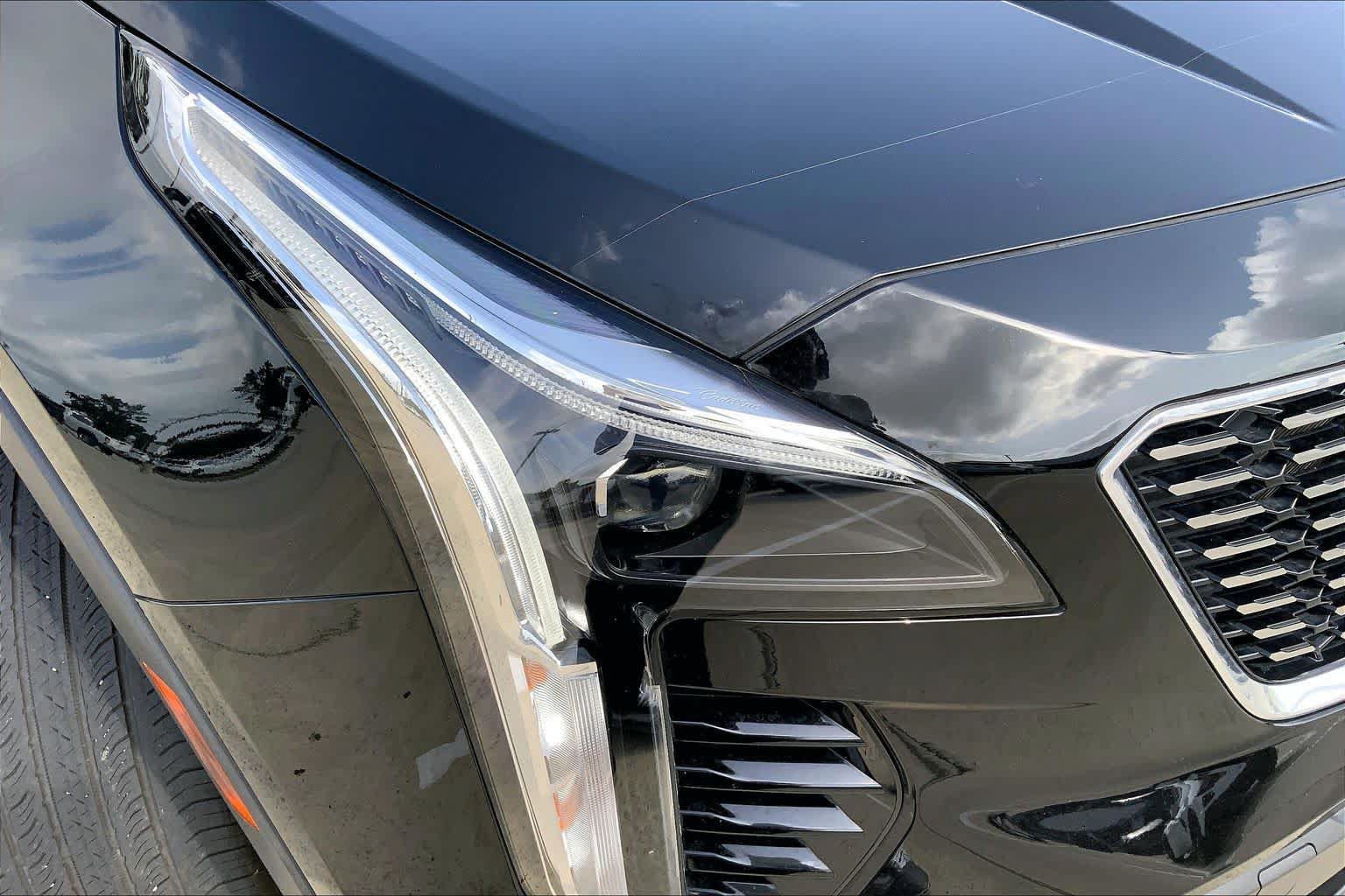 Used 2023 Cadillac XT4 Luxury w/ Cold Weather Package FWD image 52