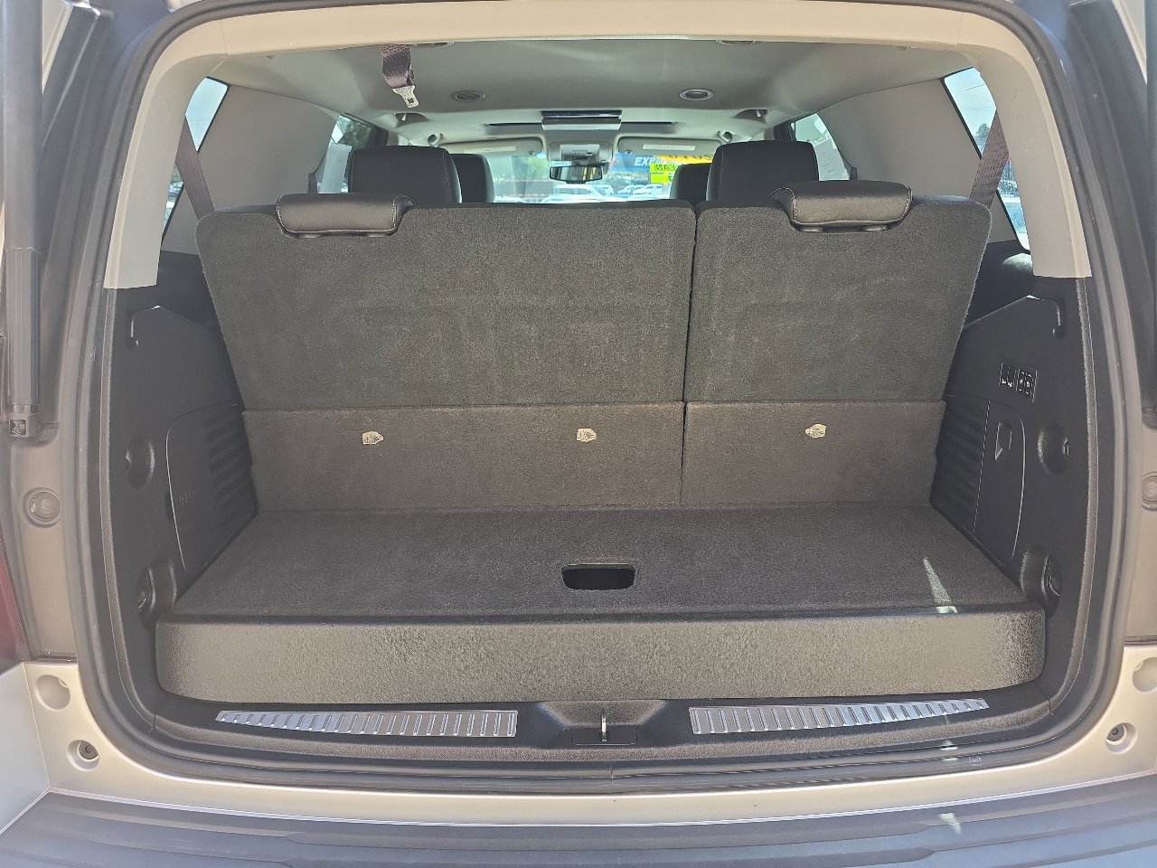 Used 2016 Chevrolet Tahoe LT w/ Luxury Package image 28