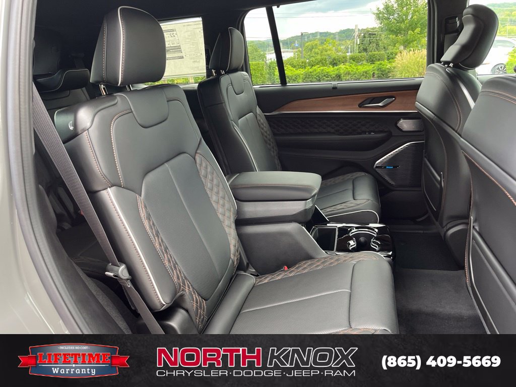 New 2027 Jeep Grand Cherokee L Summit AWD/4WD image 26