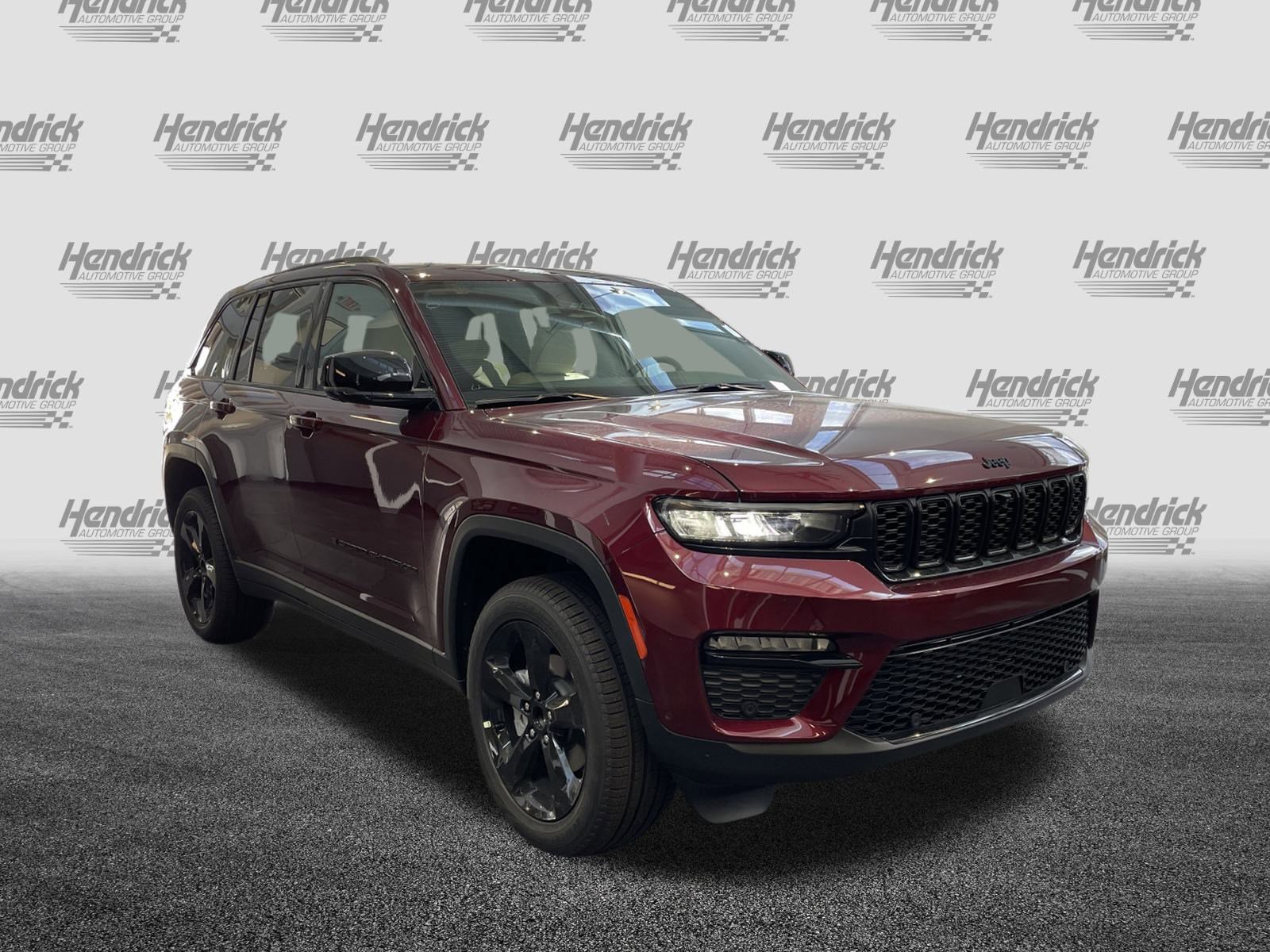 New 2025 Jeep Grand Cherokee Limited w/ Luxury Tech Group II image 2