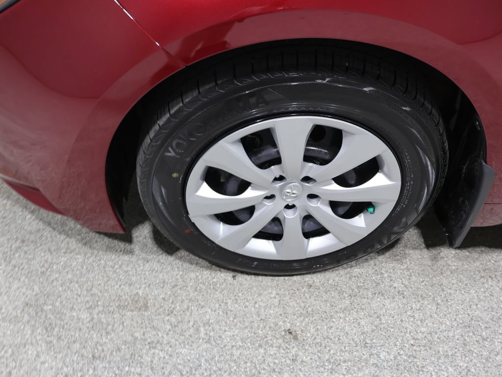 Used 2025 Toyota Corolla LE FWD image 10