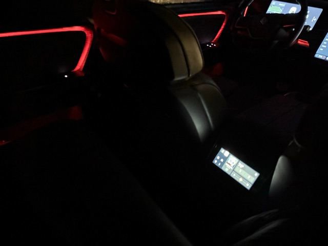 Used 2023 Rivian R1S Adventure image 35