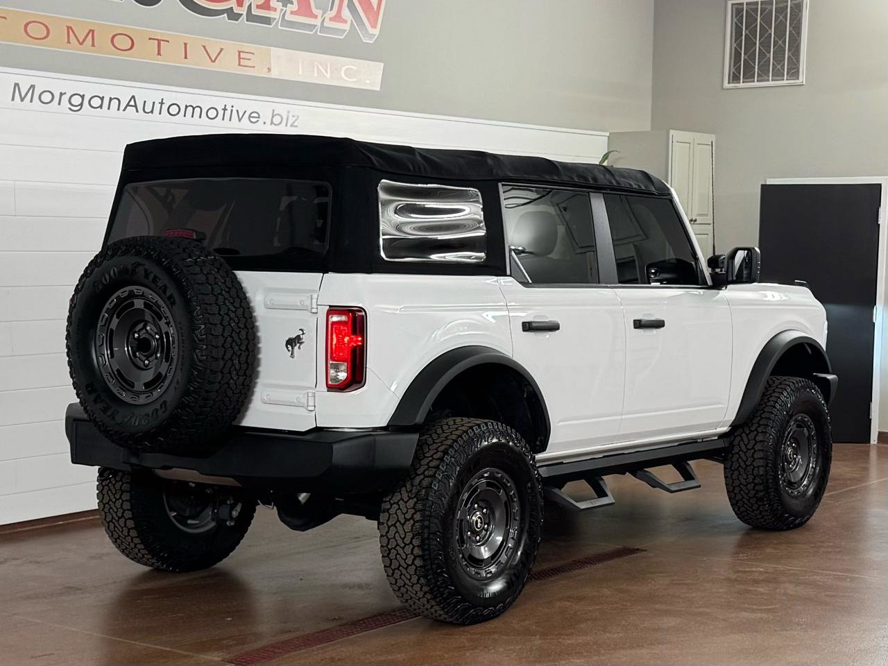 Used 2022 Ford Bronco 4-Door image 3