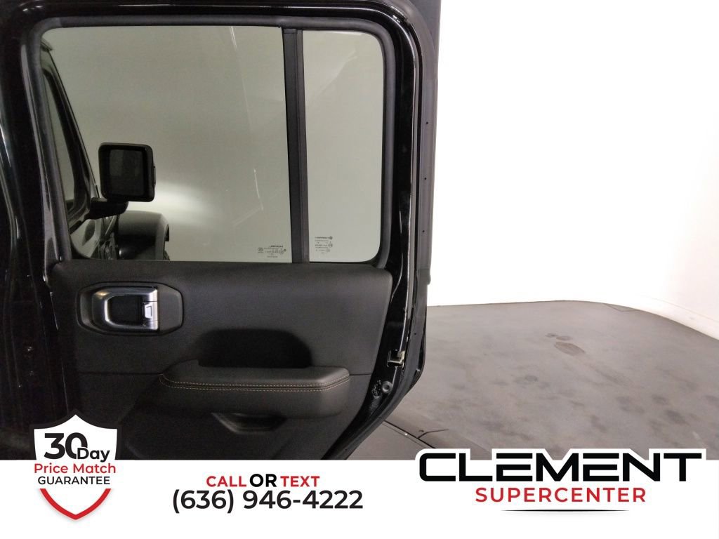 Used 2021 Jeep Gladiator Overland image 36