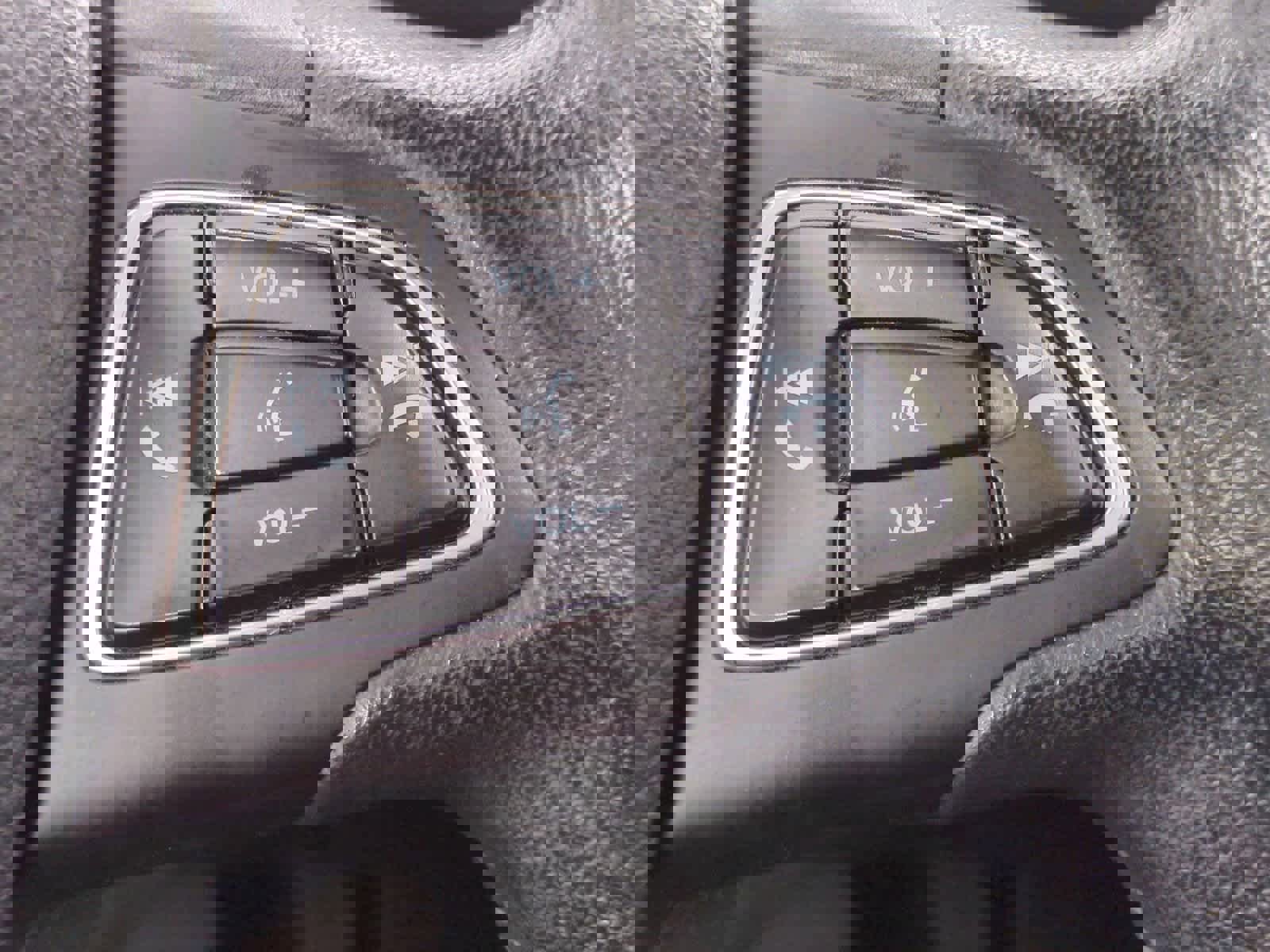 Used 2019 Ford EcoSport SE w/ SE Convenience Package image 26