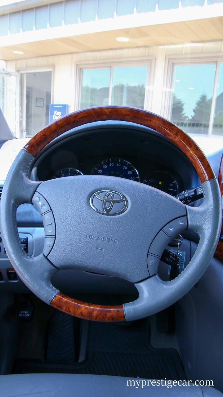 Used 2010 Toyota Sienna XLE Limited w/ XLE Limited Pkg 2 AWD/4WD image 29