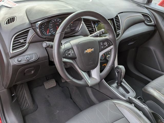Used 2018 Chevrolet Trax LT w/ LT Convenience Package image 16