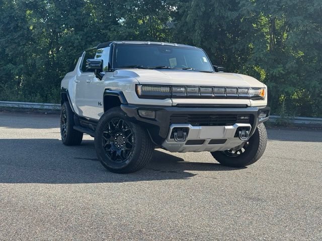 New 2026 GMC Hummer EV SUV w/ LPO, Dark Essentials Package