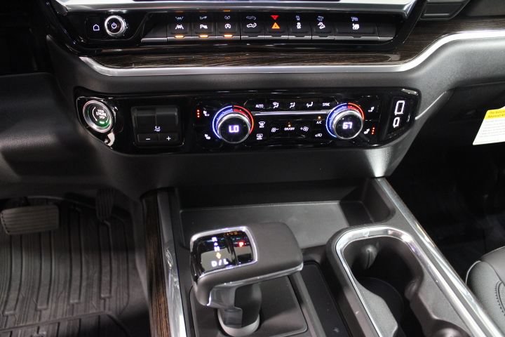New 2026 GMC Sierra 1500 Elevation w/ Elevation Premium Package AWD/4WD image 35