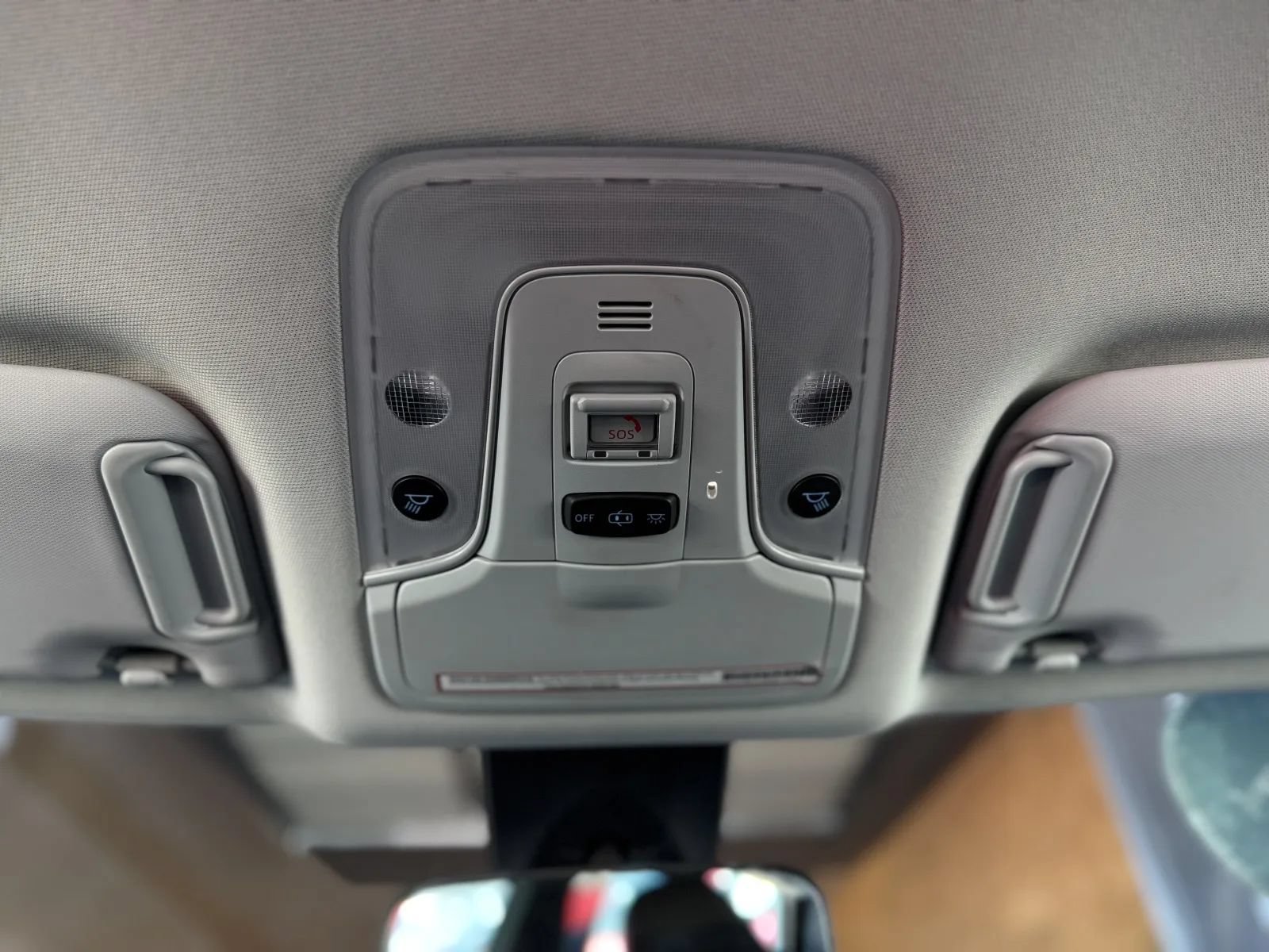 Used 2021 Toyota Prius LE AWD/4WD image 34