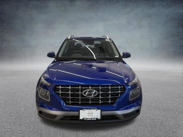 Used 2025 Hyundai Venue SEL image 15