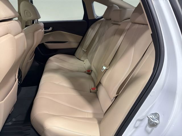 Used 2025 Acura TLX w/ Technology Package image 31