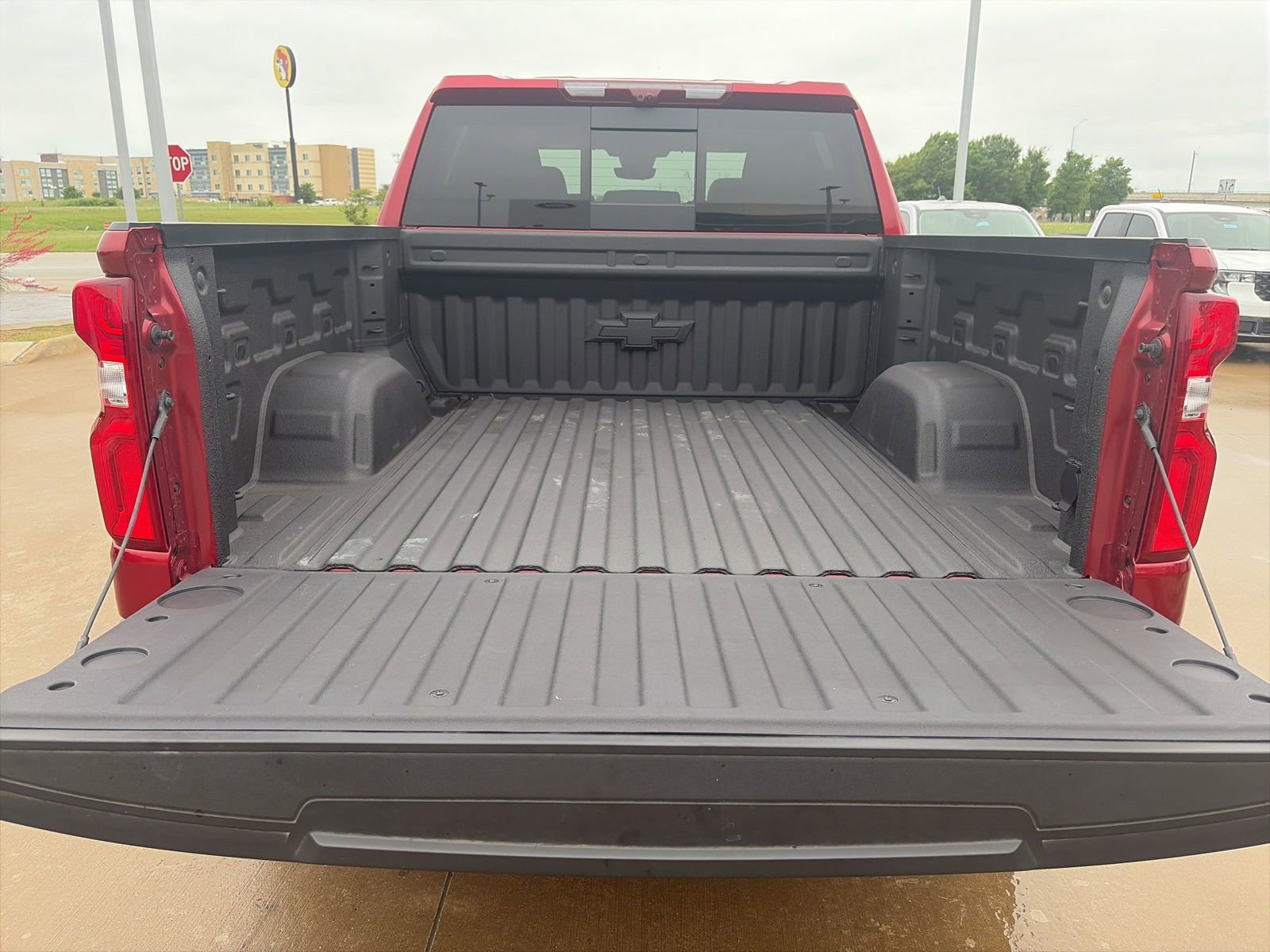 Used 2025 Chevrolet Silverado 1500 High Country w/ Technology Package image 26