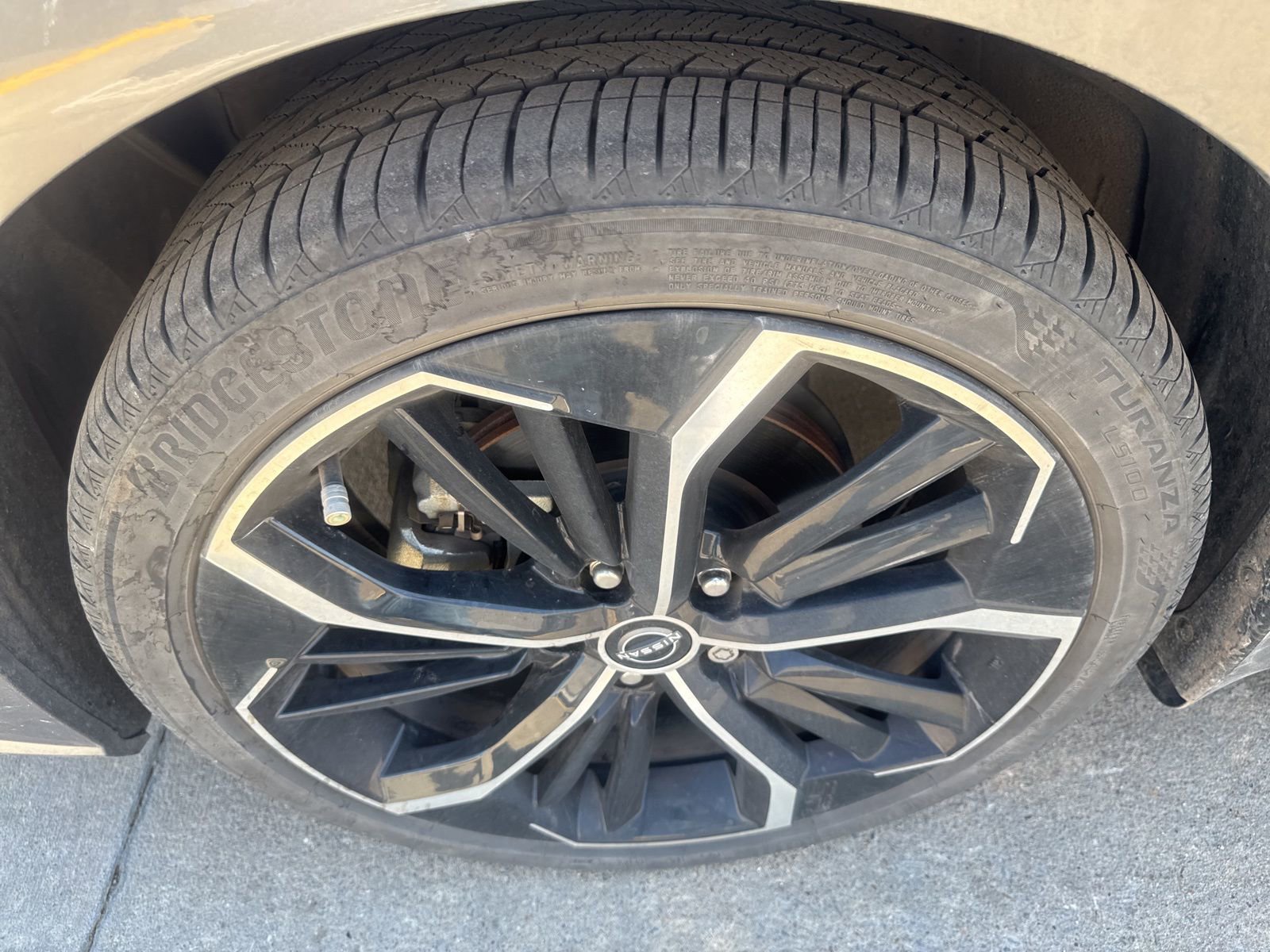 Used 2024 Nissan Altima 2.5 SR w/ SR Premium Package image 9