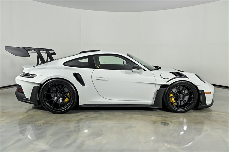 Used 2024 Porsche 911 GT3 RS RWD image 10