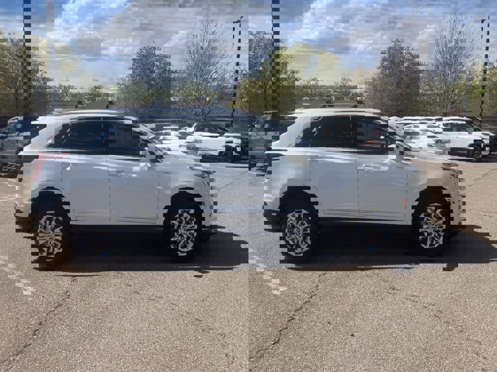 Used 2024 Cadillac XT5 Luxury image 4