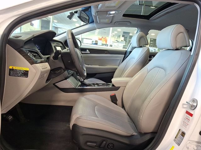 Used 2017 Hyundai Sonata Limited w/ Tech Package 03 FWD image 12