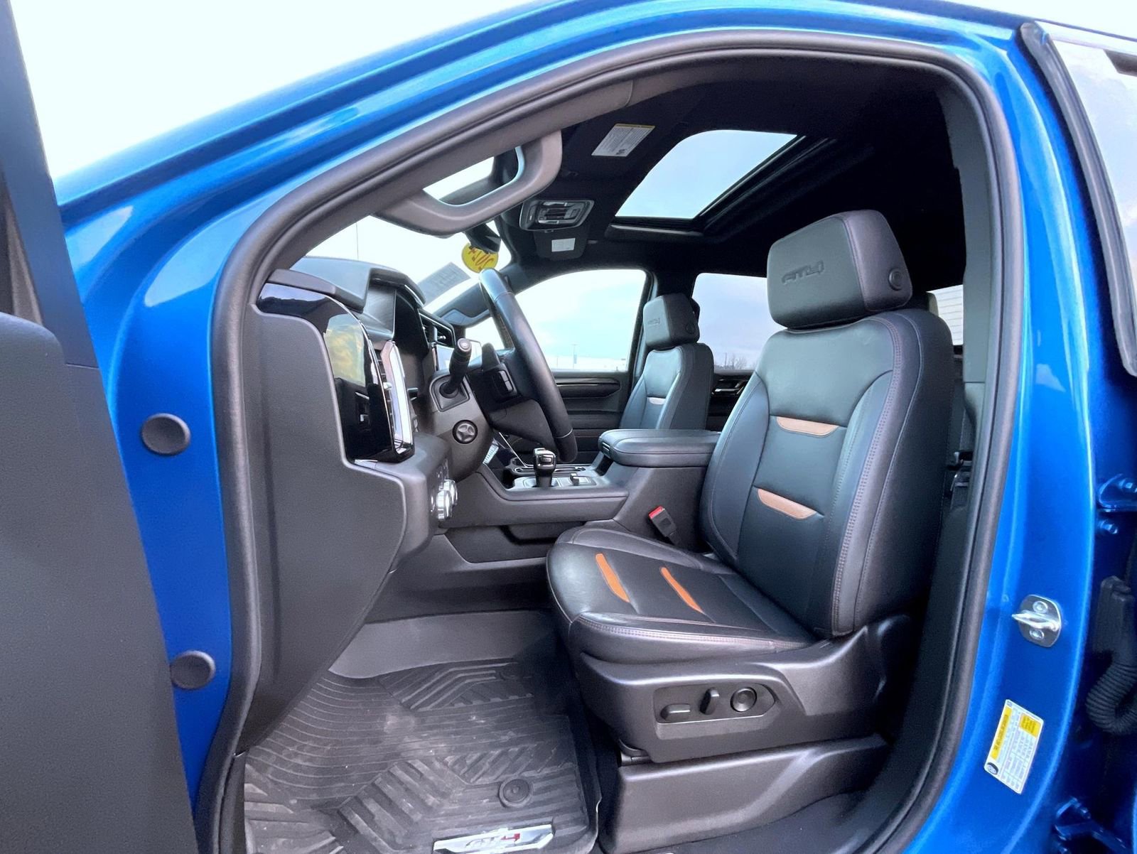 Certified 2024 GMC Sierra 1500 AT4 w/ Technology Package image 10