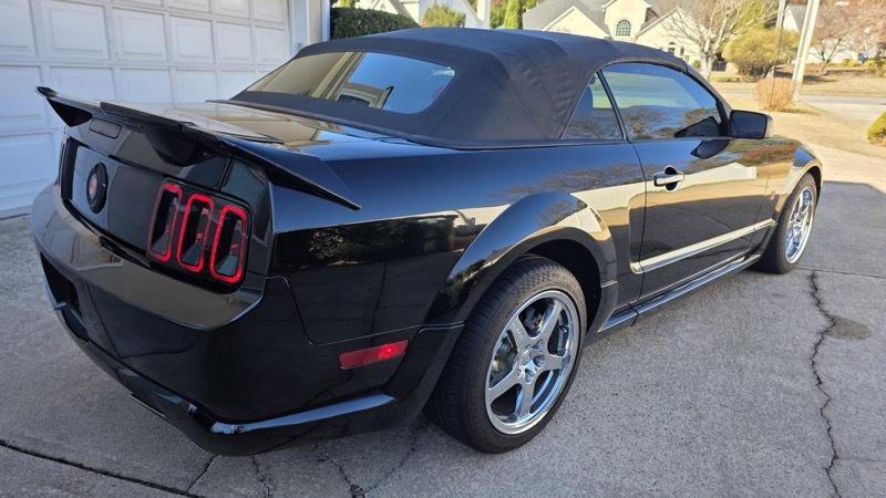 Used 2006 Ford Mustang GT RWD image 36