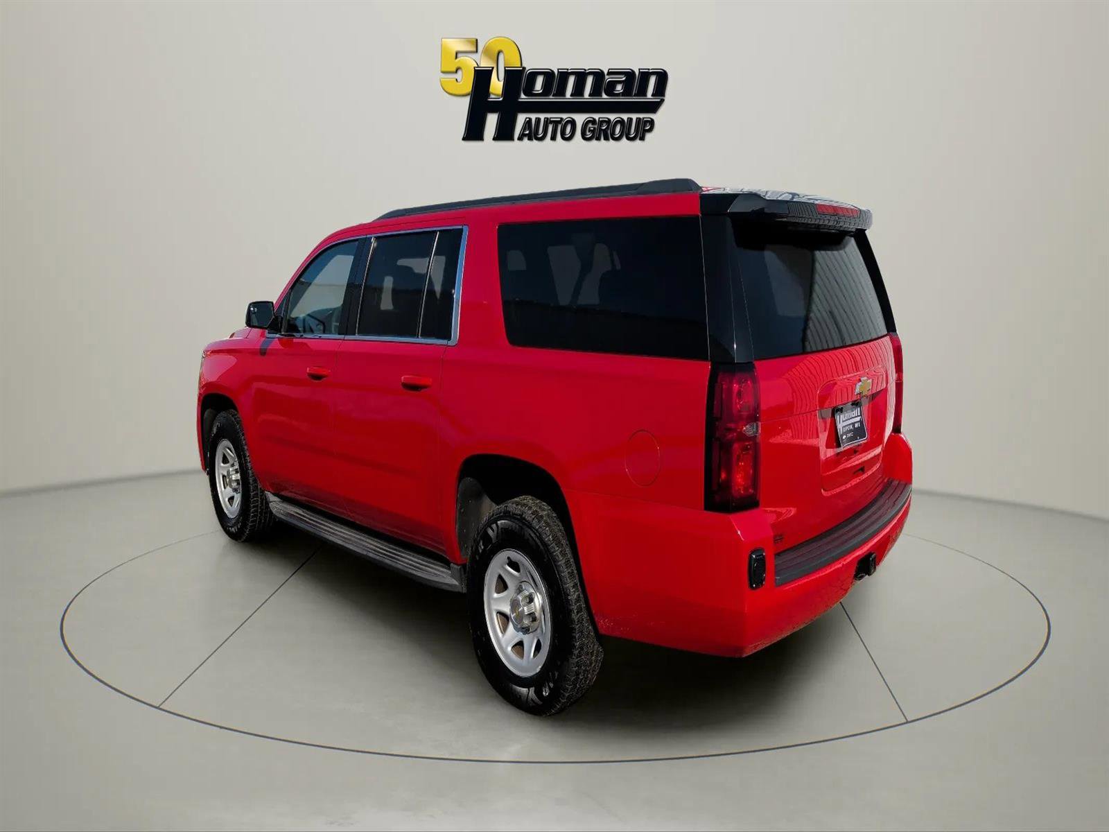 Used 2015 Chevrolet Suburban 4WD image 3