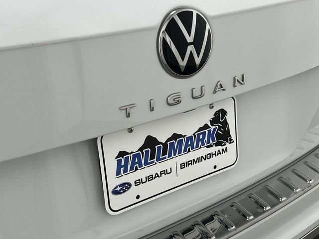 Used 2024 Volkswagen Tiguan Wolfsburg Edition image 14