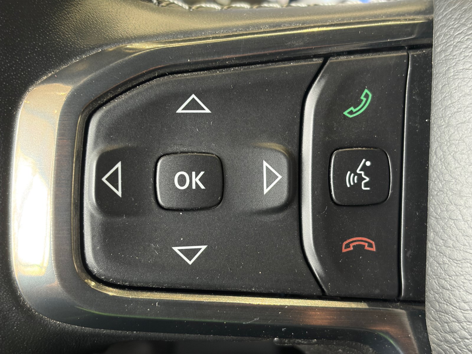 Used 2020 RAM 1500 Limited AWD/4WD image 20