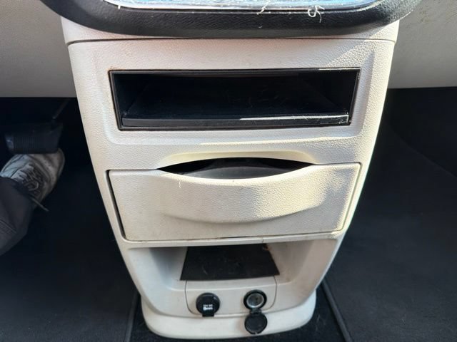 Used 2018 Dodge Grand Caravan SE w/ UConnect Hands-Free Group FWD image 13