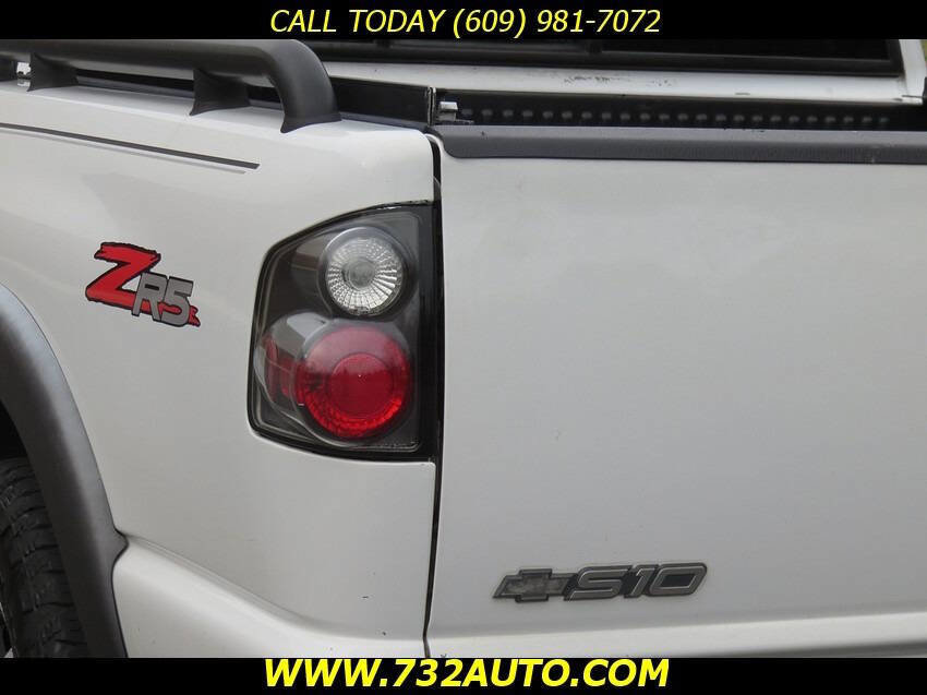 Used 2002 Chevrolet S10 Pickup LS w/ ZR5 Appearance Pkg AWD/4WD image 22