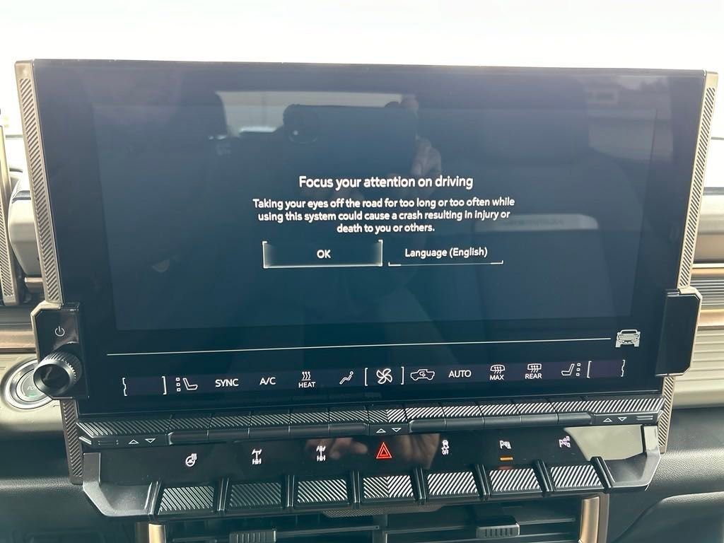 New 2025 GMC Hummer EV 2X w/ Extreme Off-Road Package image 19