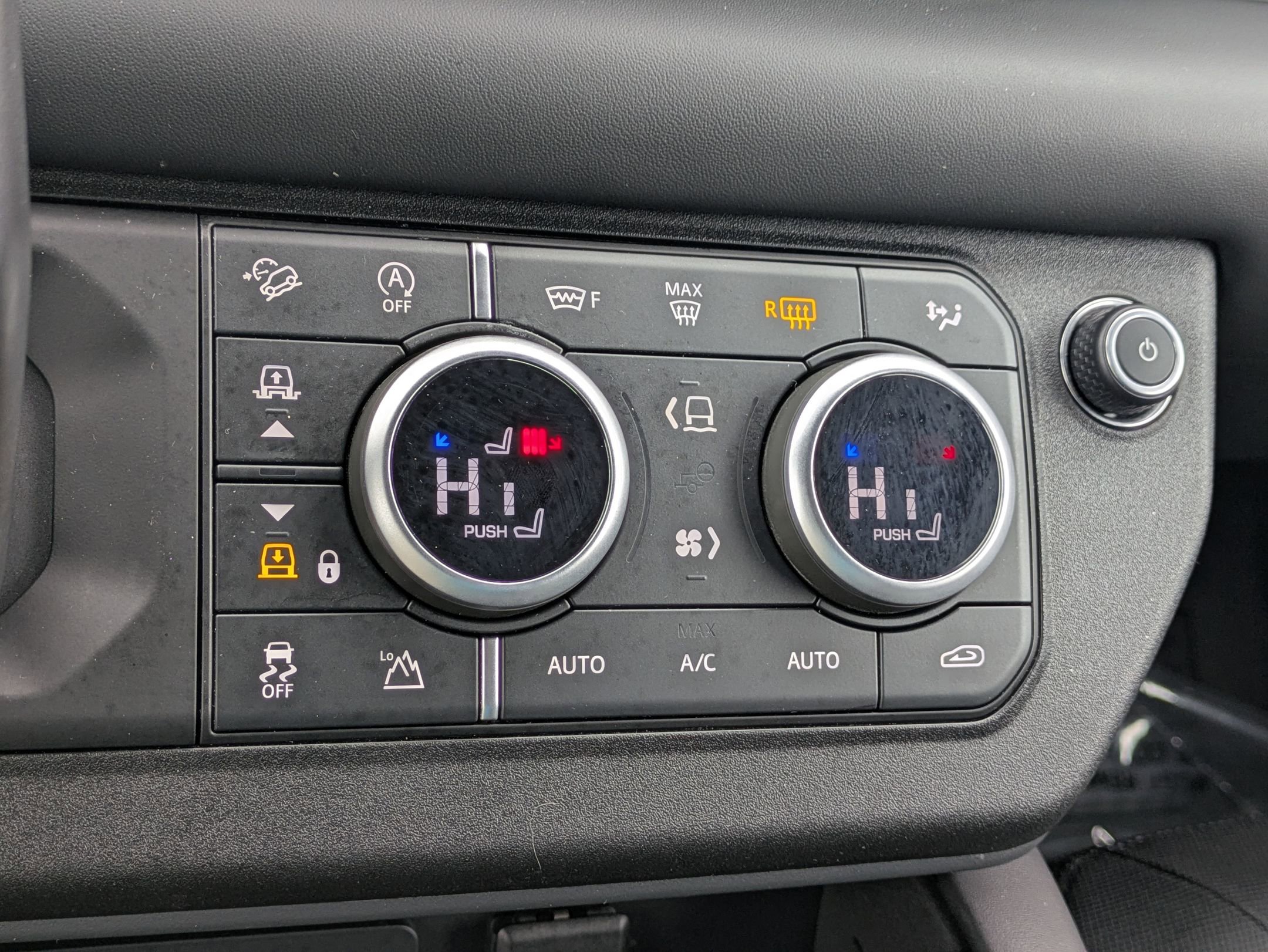 Certified 2024 Land Rover Defender 110 X-Dynamic SE image 16