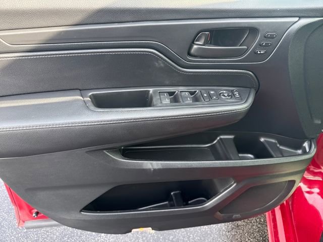 Used 2023 Honda Odyssey Sport image 9