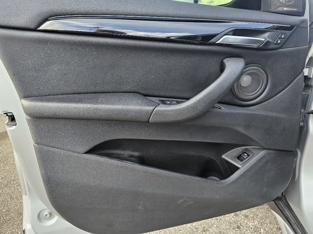 Used 2017 BMW X1 xDrive28i AWD/4WD image 24