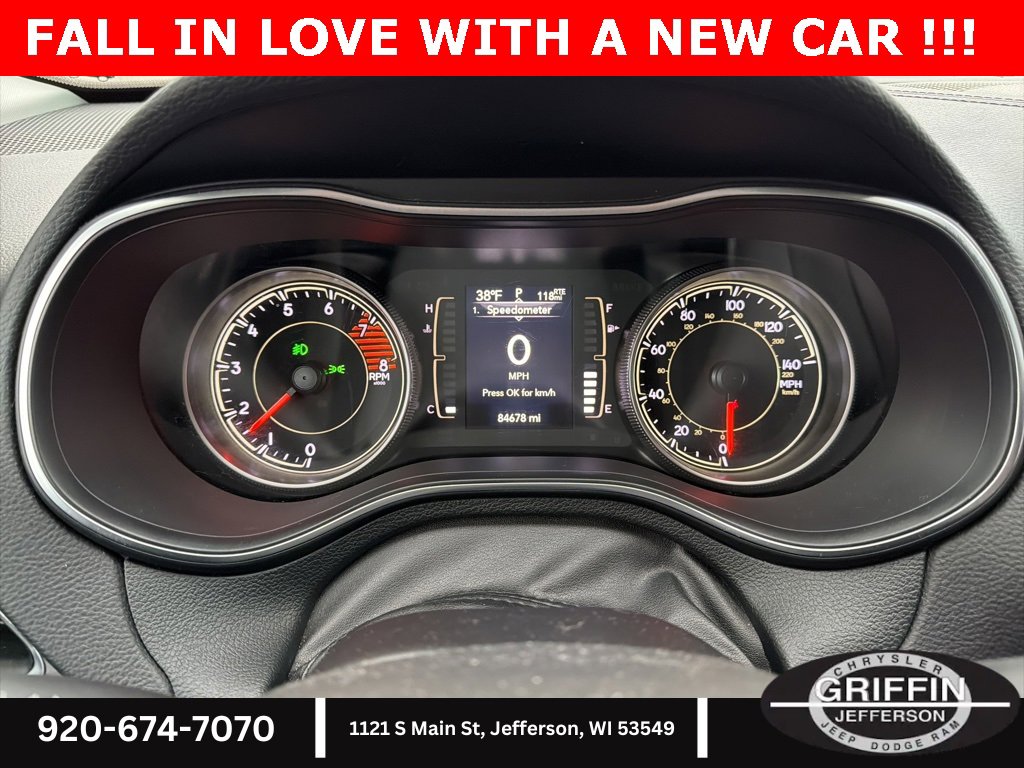 Used 2019 Jeep Cherokee Latitude w/ Cold Weather Group image 18