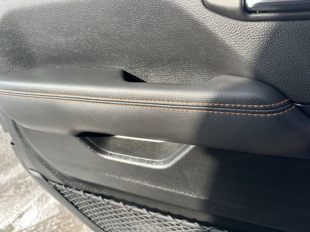 Used 2023 Jeep Gladiator Mojave w/ Cold Weather Group image 32