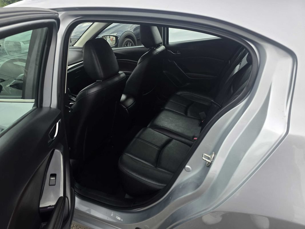 Used 2017 MAZDA MAZDA3 Touring FWD image 26