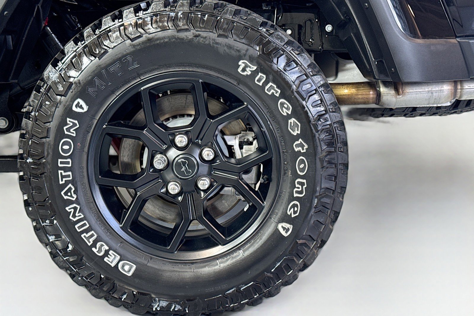 Used 2025 Jeep Gladiator Sport image 28