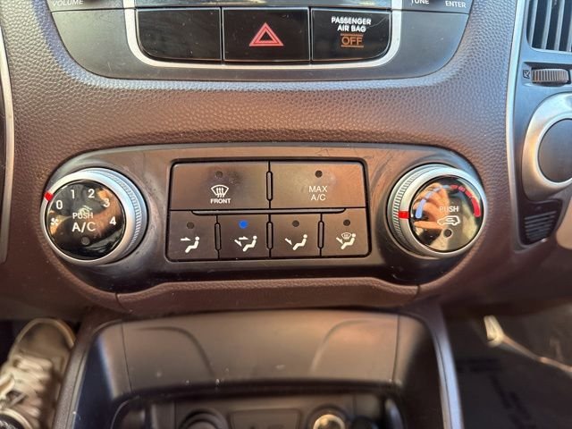Used 2011 Hyundai Tucson GLS FWD image 15