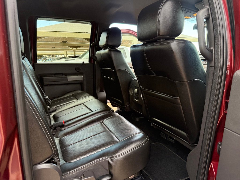 Used 2012 Ford F350 Lariat image 19