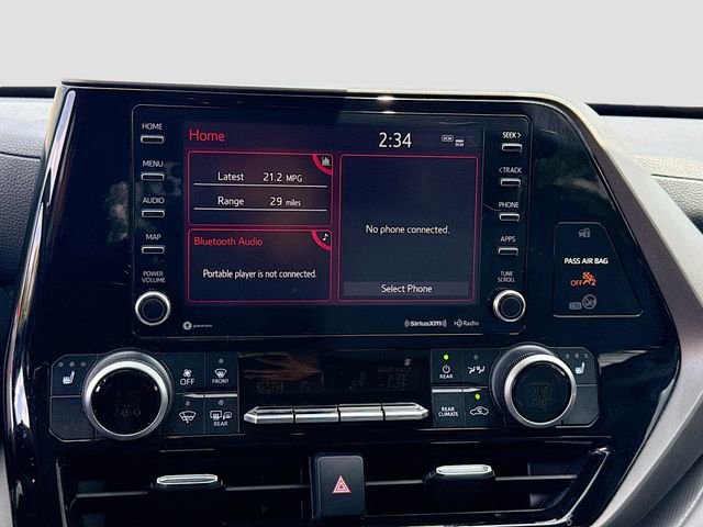 Used 2020 Toyota Highlander XLE image 14