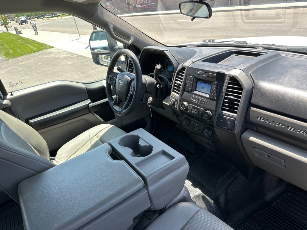 Used 2020 Ford F250 XL w/ Power Equipment Group image 7
