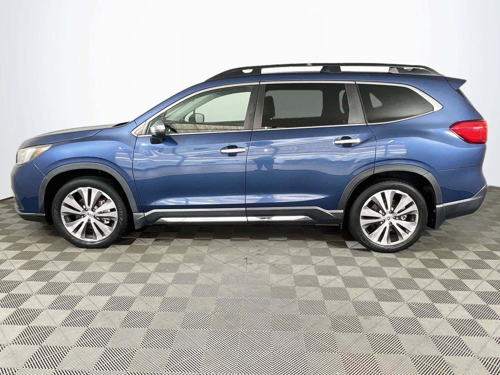 Used 2019 Subaru Ascent Touring AWD/4WD image 4