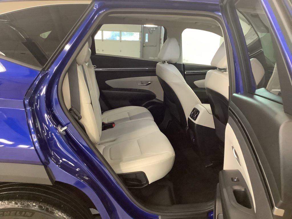 Used 2023 Hyundai Tucson SEL w/ Convenience Package AWD/4WD image 19