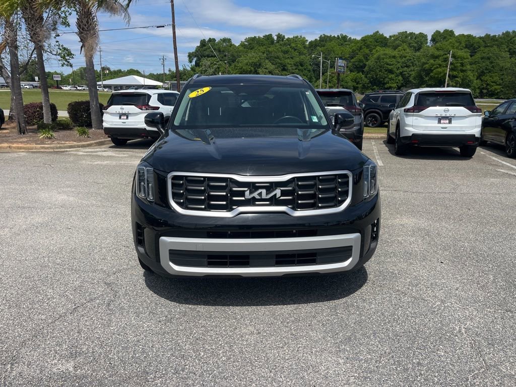 Used 2025 Kia Telluride S image 2