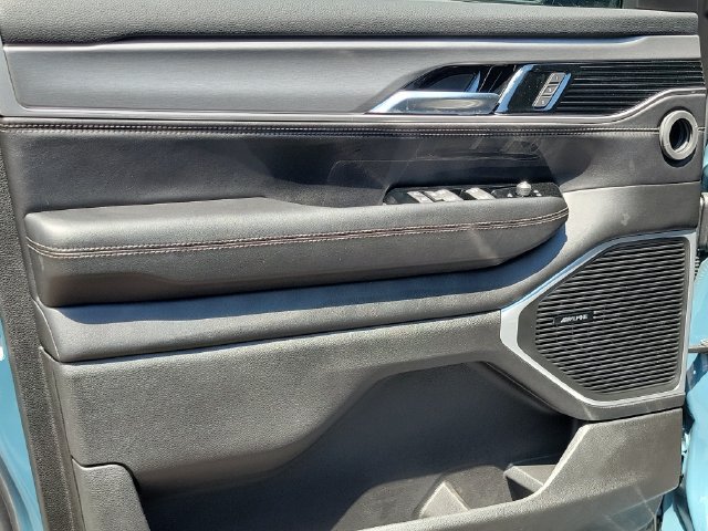 New 2026 Jeep Grand Wagoneer Limited AWD/4WD image 25