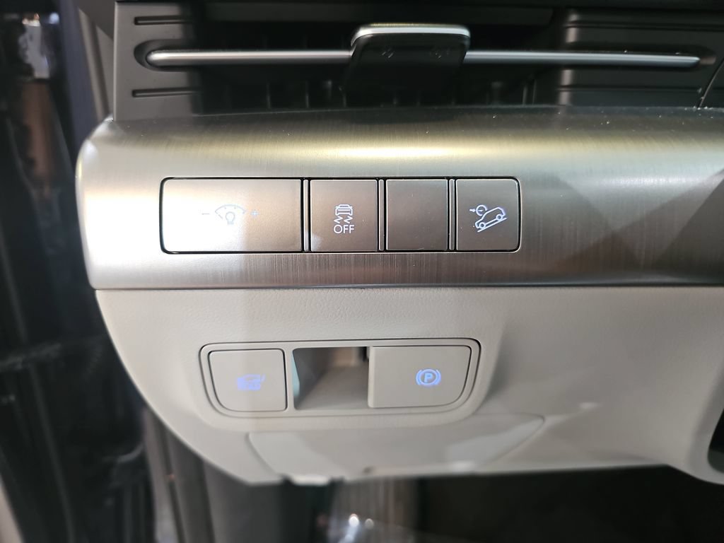 Certified 2024 Hyundai Kona Limited AWD/4WD image 22
