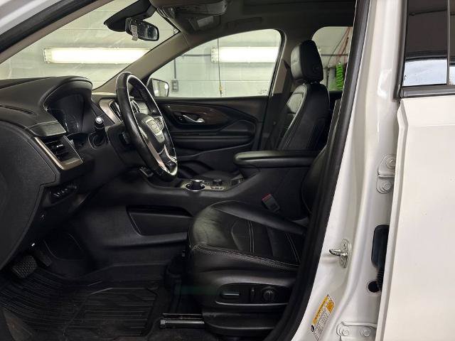 Used 2023 GMC Terrain Denali w/ Denali Premium Package AWD/4WD image 23