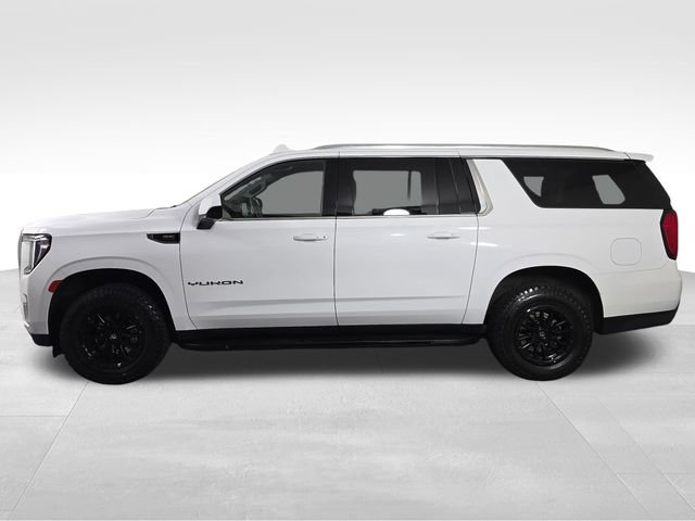 Used 2022 GMC Yukon XL SLE w/ Gmc Pro Safety Plus Package AWD/4WD image 4